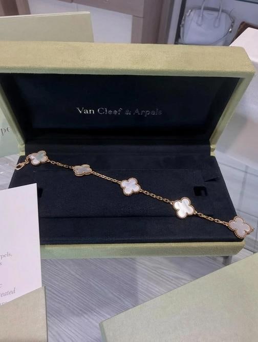 Van Cleef & Arpels Vintage Alhambra 5 Motif MoP Bracelet (Model VCARA41800) - 2