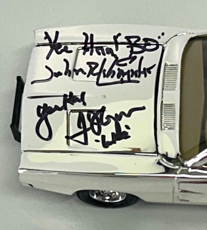 WOPAT BACH SCHNEIDER 1:25 Signed Chrome General Lee Dukes of Hazzard Car JSA COA - 5