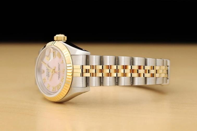ROLEX LADIES DATEJUST 69173 PINK MOTHER OF PEARL ROMAN DIAL 18K GOLD STEEL WATCH - 4