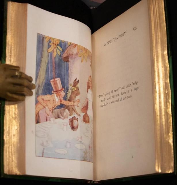 Lewis Carroll / Alice's Adventures in Wonderland 1920 3rd Edition - 11