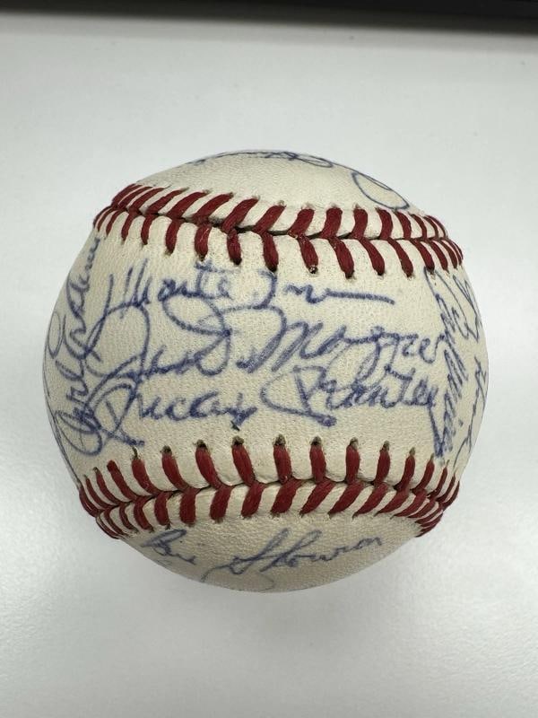 Mickey Mantle Joe Dimaggio Sweetspot Yankees Greats Signed Baseball JSA COA: signed by 28 MLB old timers. Signatures include Mickey Mantle, Joe DiMaggio, Monte Irvin, Carl Furillo, Elston Howard, Ed Lopat, Don Larsen, Bobby Richardson, and others.. Sport: Baseball,Signed: Yes,