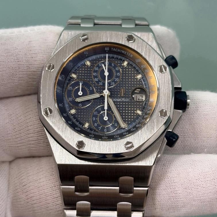 Audemars Piguet Royal Oak Offshore The Beast 25721ST.OO.1000ST.01 42mm Blue Dial - 5