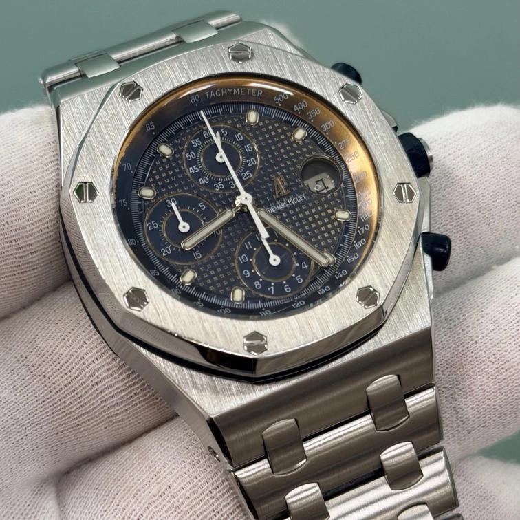 Audemars Piguet Royal Oak Offshore The Beast 25721ST.OO.1000ST.01 42mm Blue Dial - 6