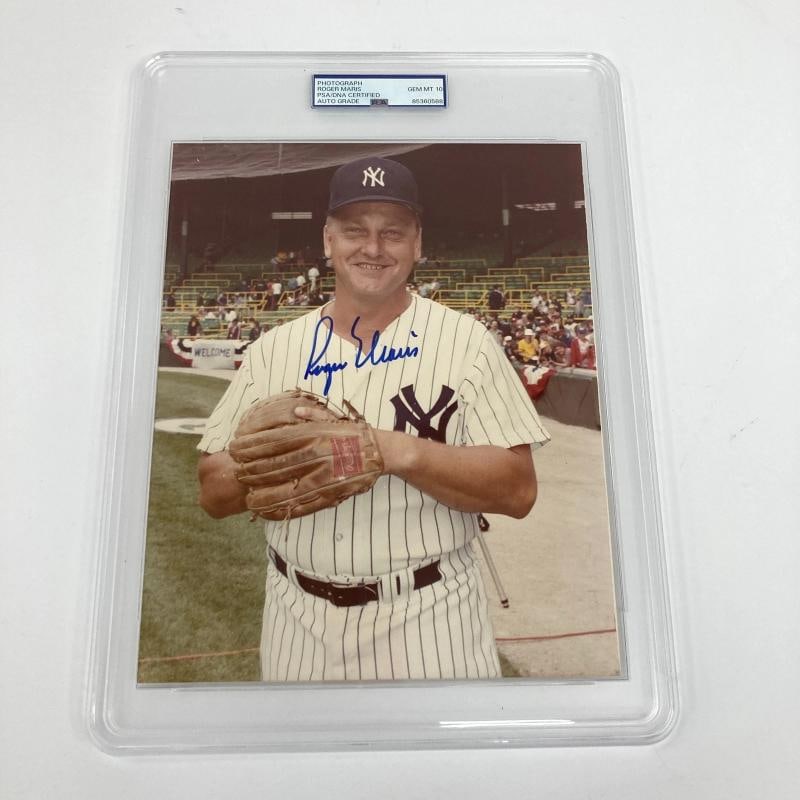 Roger Maris Signed Autographed 8x10 Photo PSA DNA Graded 10 GEM MINT - 2