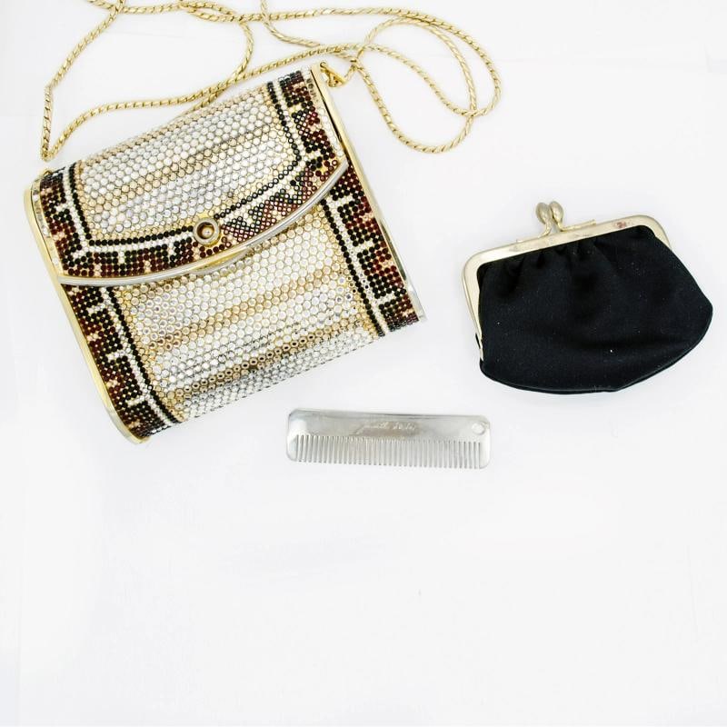 Vintage Judith Leiber Red, Black & White Crystal Design Gold Tone Clutch Bag - 3