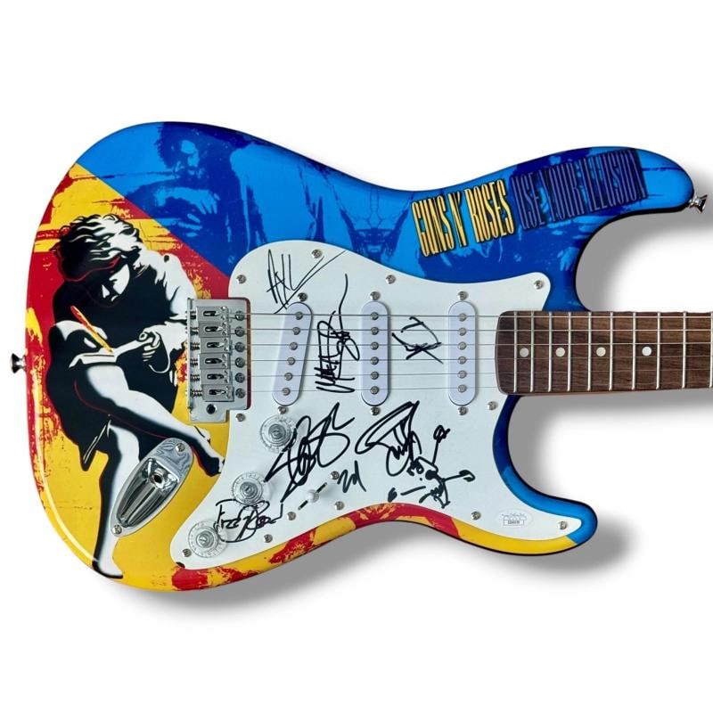 Guns N' Roses: Axl Rose, Slash , Duff McKagan, Dizzy Reed & Matt Sorum (JSA): Industry: Music,Signed: Yes,Autograph Authentication: James Spence (JSA),Object Type: Guitar & Guitar Pick,Original/Reproduction: Original,Country of Origin: United States