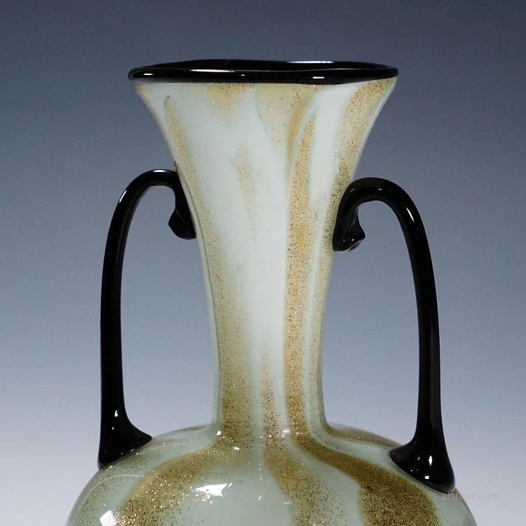 A Soffiato Glass Vase with Aventurine by Fratelli Toso (attr.), Murano ca. 1930s - 5