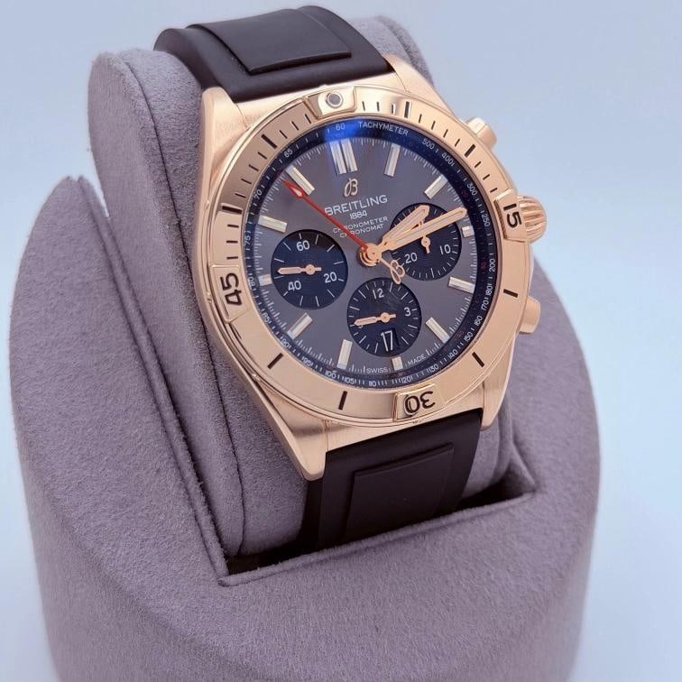 Breitling Chronomat B01 RB0134 42mm Anthracite Dial 18k Rose Gold Rubber Strap - 2