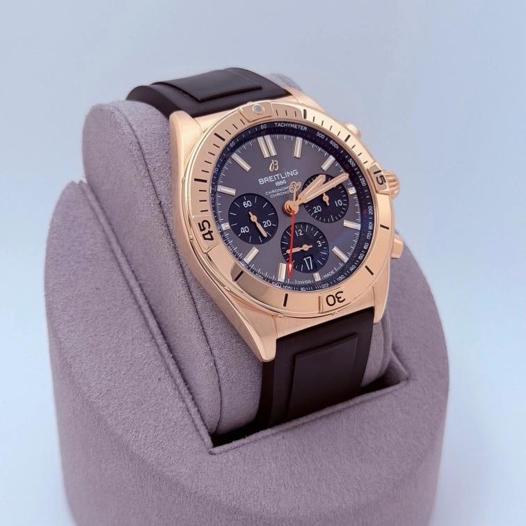 Breitling Chronomat B01 RB0134 42mm Anthracite Dial 18k Rose Gold Rubber Strap - 4