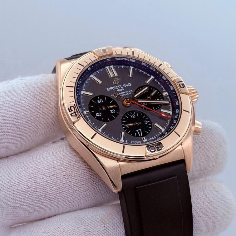Breitling Chronomat B01 RB0134 42mm Anthracite Dial 18k Rose Gold Rubber Strap - 5