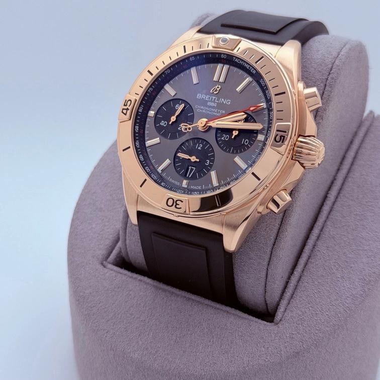 Breitling Chronomat B01 RB0134 42mm Anthracite Dial 18k Rose Gold Rubber Strap - 8