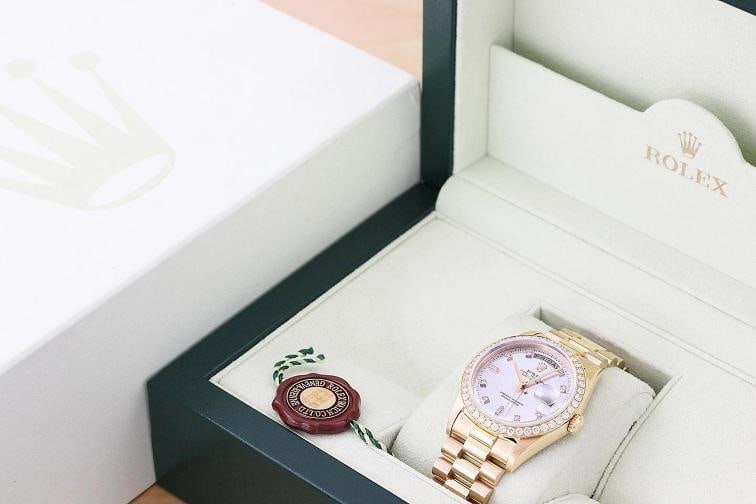 ROLEX MENS DAY DATE PRESIDENT 18238 FACTORY DIAL 18K GOLD WATCH + 1.60 CT BEZEL - 6