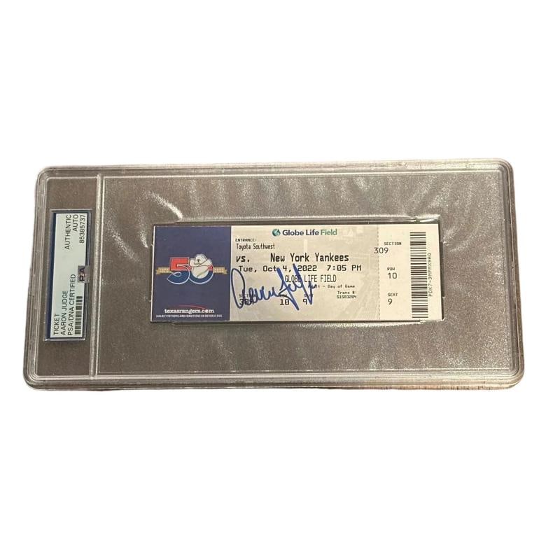Aaron Judge New York Yankees Autographed 62nd Home Run Ticket Stub PSA DNA: Sport: Baseball,Player: Aaron Judge,Signed: Yes,Original/Reprint: Original,Autograph Authentication: Professional Sports Authenticator (PSA),Product: Ticket Stub,Team: New York Yankees,