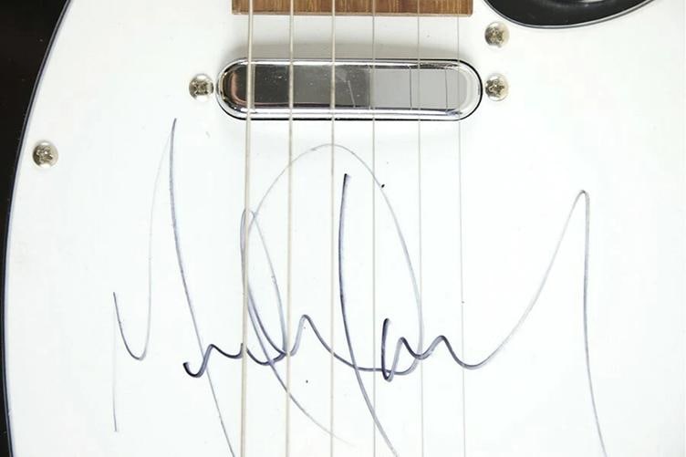 Michael Jackson Signed Autographed Guitar With JSA COA - 2