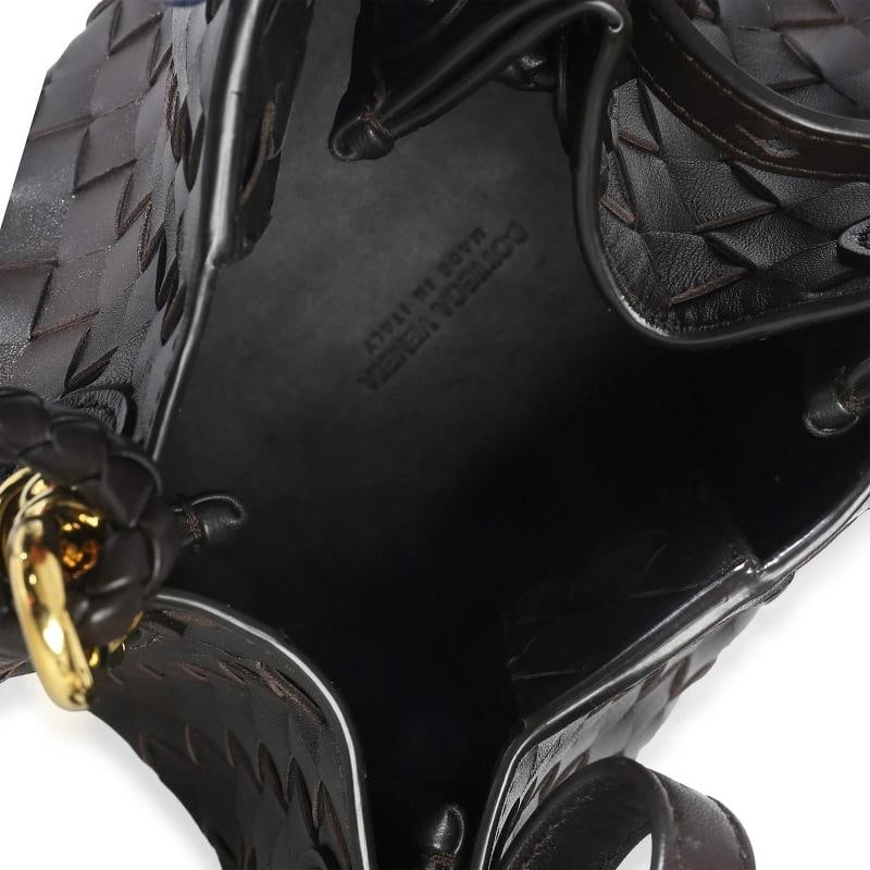 Bottega Veneta Fondant Nappa Intrecciato Small Parachute Bag - 5