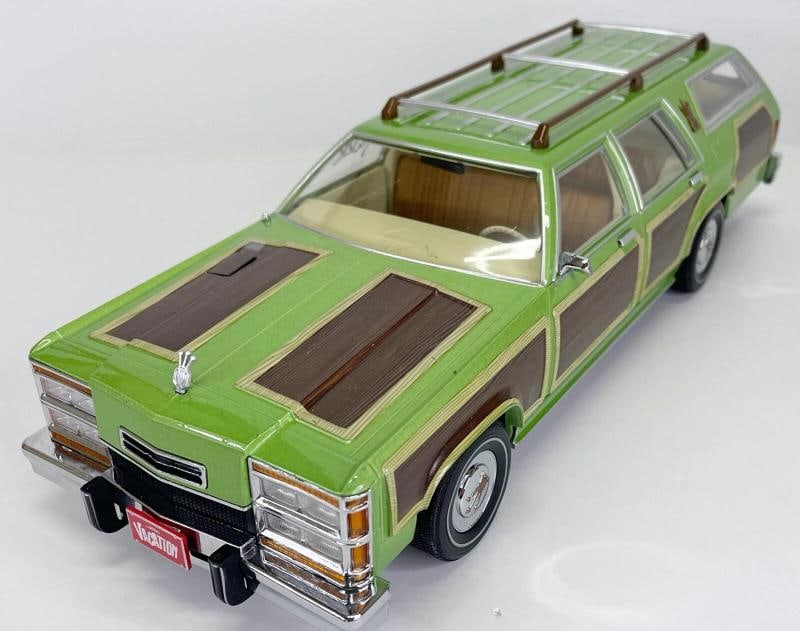 CHEVY CHASE M ANTHONY HALL B D'ANGELO BARRON 1:18 National Lampoons Car JSA COA - 3