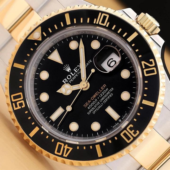 2019 CARD ROLEX SEA-DWELLER 126603 43MM BLACK 18K GOLD STEEL TWO TONE WATCH: This is an authentic Rolex Sea-Dweller 43mm black dial watch with rotatable ceramic bezel, 18K yellow gold and stainless steel oyster bracelet, and Rolex warranty card. Descriptions: Brand: Rolex Mode