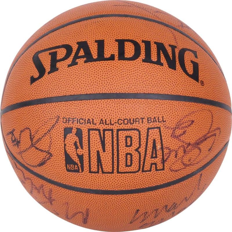 Kobe Bryant 2002-03 Los Angeles Lakers NBA Champs Team Signed Basketball PSA - 2