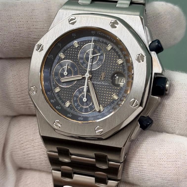 Audemars Piguet Royal Oak Offshore The Beast 25721ST.OO.1000ST.01 42mm Blue Dial - 4