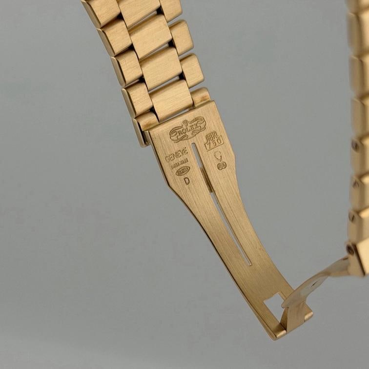 Rolex Day Date Oysterquartz 19018 Factory String Diamond Dial 18K Yellow Gold - 17