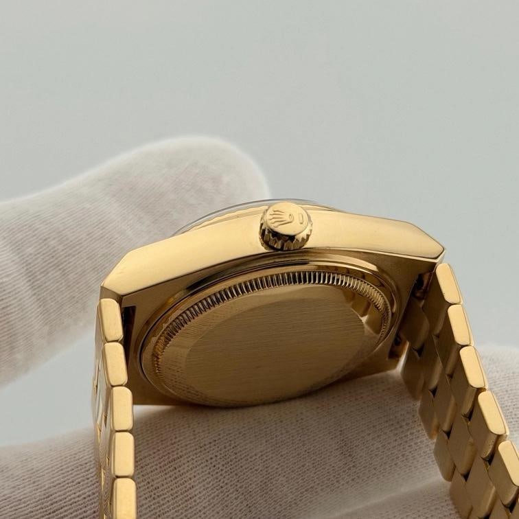 Rolex Day Date Oysterquartz 19018 Factory String Diamond Dial 18K Yellow Gold - 9