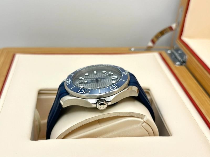 OMEGA Seamaster Diver 300M 210.32.42.20.06.001 Blue Ceramic Steel Box Paper - 4