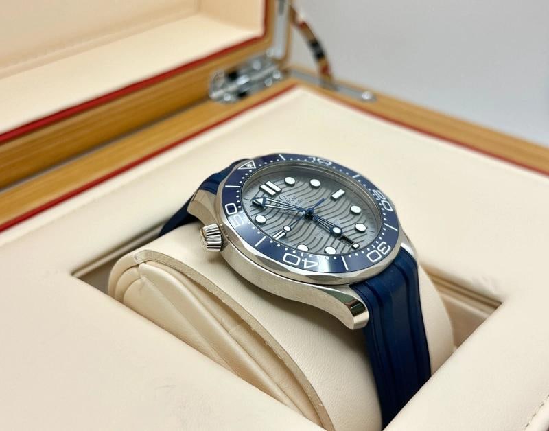 OMEGA Seamaster Diver 300M 210.32.42.20.06.001 Blue Ceramic Steel Box Paper - 5