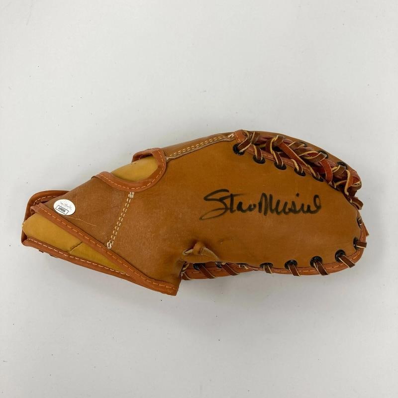 Stan Musial Signed 1940's Wilson Game Model Baseball Glove JSA COA - 3