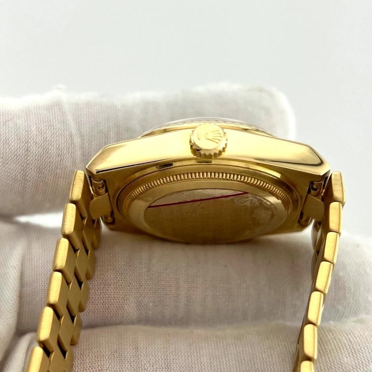 Rolex Day Date Oysterquartz 19018 36mm Champagne Dial 18K Yellow Gold - 6