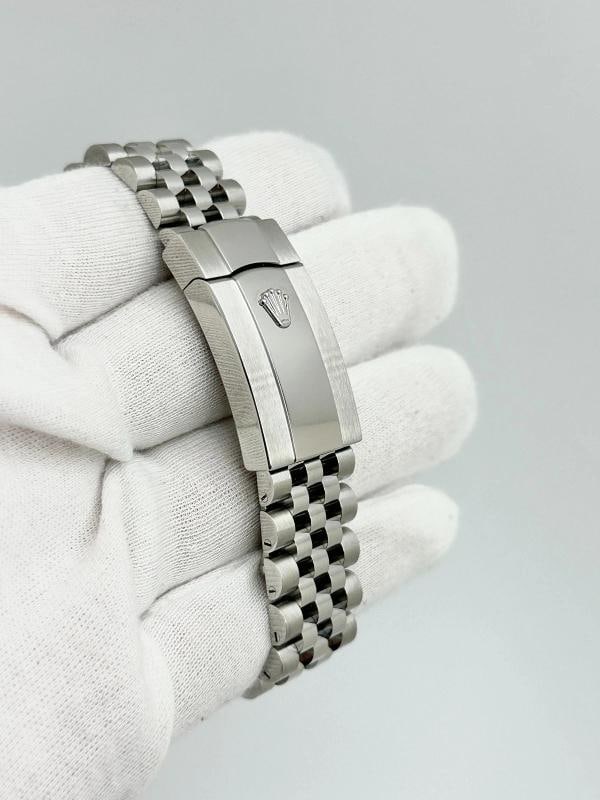 2024 Rolex Datejust 41 126300 41mm Blue Dial Stainless Steel Jubilee Box Papers - 6