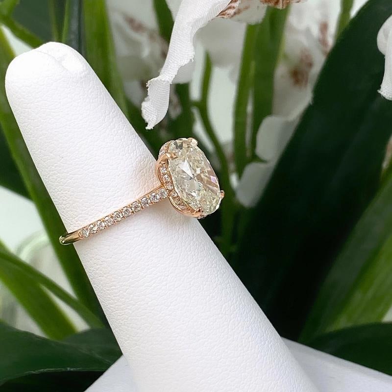 Oval Diamond Engagement Ring set in 18kt Rose Gold - 5