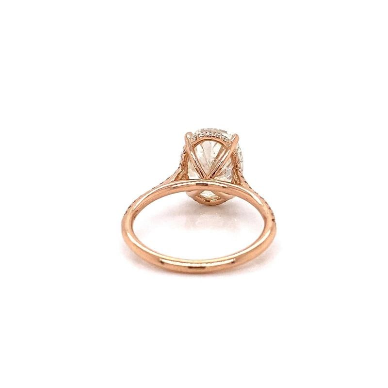 Oval Diamond Engagement Ring set in 18kt Rose Gold - 7