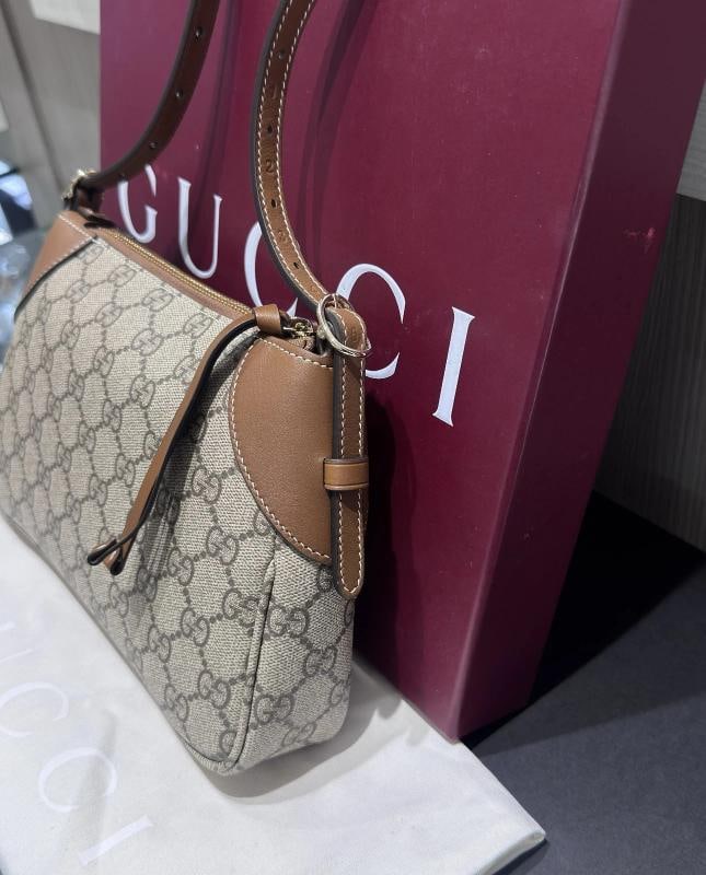 Gucci Supreme Small Emblem Crossbody (Model 815218) - 3