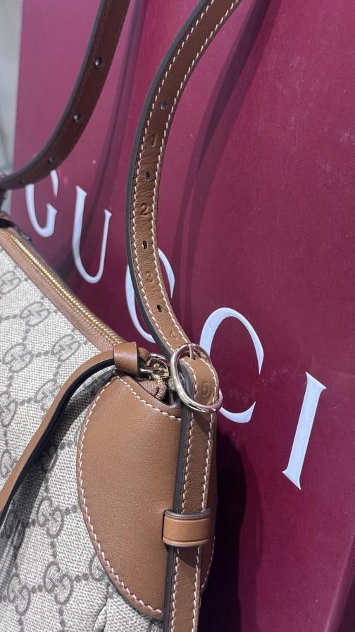 Gucci Supreme Small Emblem Crossbody (Model 815218) - 4