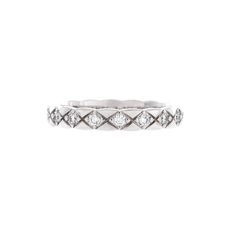 Chanel Coco Crush Ring 18K White Gold and Diamonds Mini: Measurements: Size: 5.25 - 50, Width: 3 mm . Condition: Pre-owned - Good,Brand: Chanel,Main Stone: Diamond,Metal: 18K White Gold,Metal Purity: 18K,Ring Size: 5.25 - 50,Type: Ring,Color: White Gold,Sty