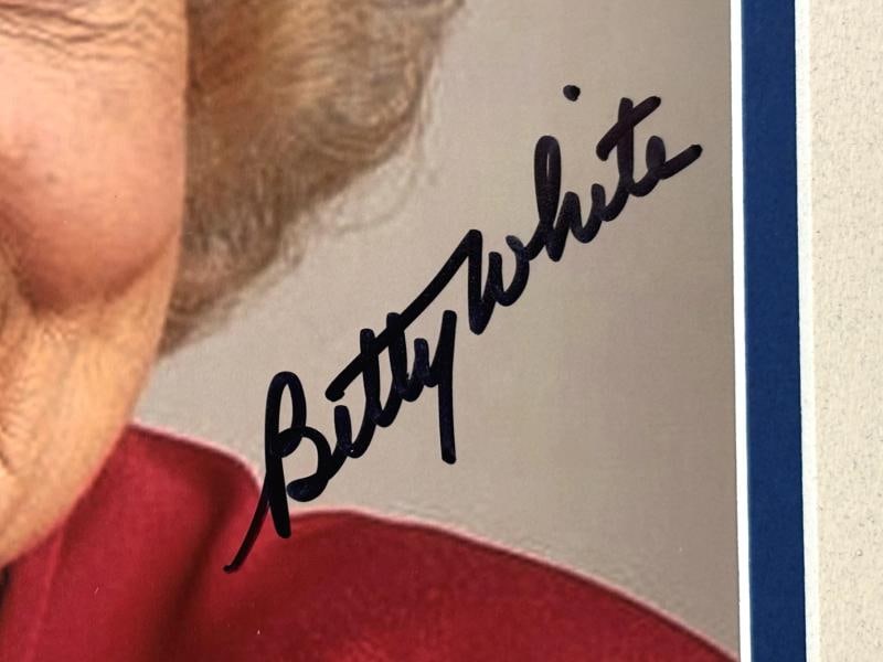 The Golden Girls Cast Signed 8x10 Photos Framed Signed Betty White Arthur JSA - 8