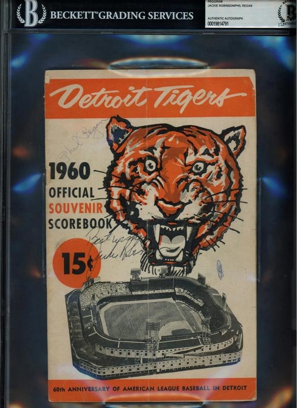 Jackie Robinson & Phil Regan Signed 1960 Scorebook Brooklyn Dodgers Beckett (1 of 2)