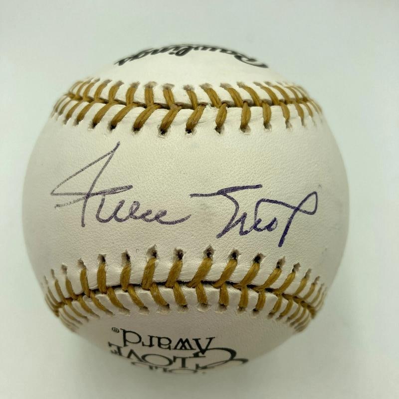 Rare Willie Mays Signed Rawlings Gold Glove Award Baseball PSA DNA COA: Sport: Baseball-MLB,Player: Willie Mays,Signed: Yes,Original/Reprint: Original,Autograph Authentication: Professional Sports Authenticator (PSA),Product: Ball,Country of Origin: United States