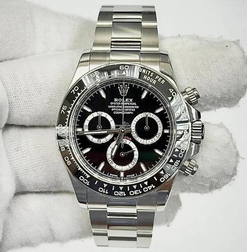 Rolex Daytona 126500LN Complete 2024 SS Black Dial Auto Men's Watch 42 mm: Case Size 42 mm Wrist Fit 7 inches Box Yes (2024) Papers Yes (2024) Condition Ã¢â‚¬â€ Used - Like New Full Specifications Brand Rolex Customized No Serial # 
