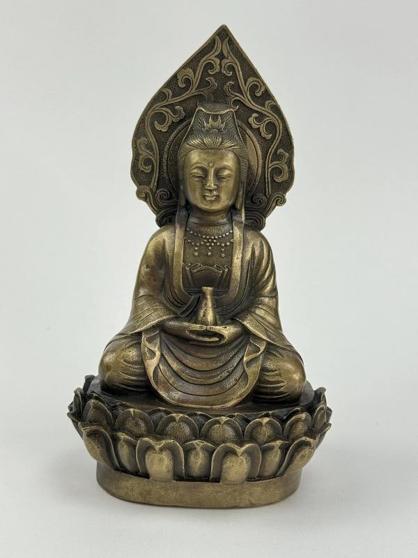 Superb Antique Chinese Bronze Buddhist Guanyin Dhyana Mudra Statue Lotus Seat: Primary Material: Bronze,Theme: Kwan-yin,Original/Reproduction: Antique Original,Age: 1850-1899,Country of Origin: China Superb Antique Chinese Bronze Buddhist Guanyin Dhyana Mudra Statue Lotus Seat P
