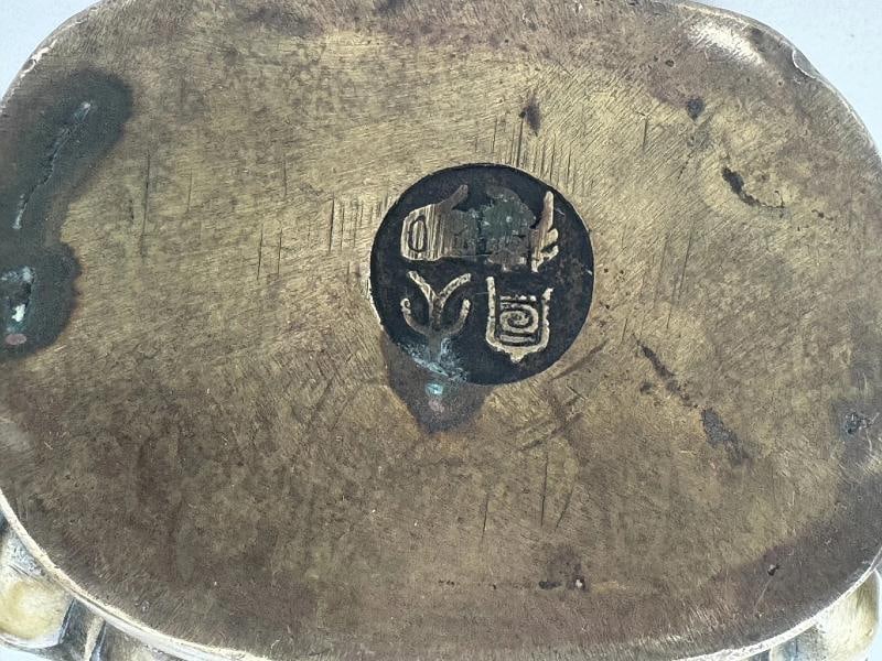 Superb Antique Chinese Bronze Buddhist Guanyin Dhyana Mudra Statue Lotus Seat - 9