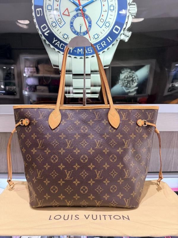 Louis Vuitton Monogram Neverfull MM (2012 Production, Date Code SD2162): Condition: Pre-owned - Good,Bag Width: 12.5 in,Pattern: Monogram,Bag Height: 11 in,Handle/Strap Color: Brown,Size: Medium,Lining Material: Microfiber,Hardware Color: Gold,Bag Depth: 6.5 in,Exterior Ma