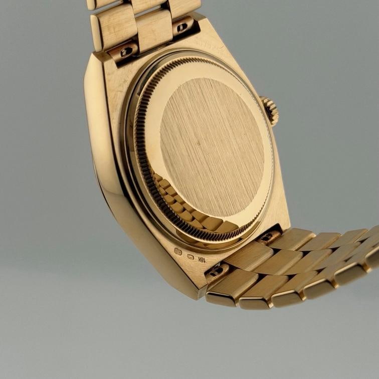Rolex Day Date Oysterquartz 19018 Factory String Diamond Dial 18K Yellow Gold - 12