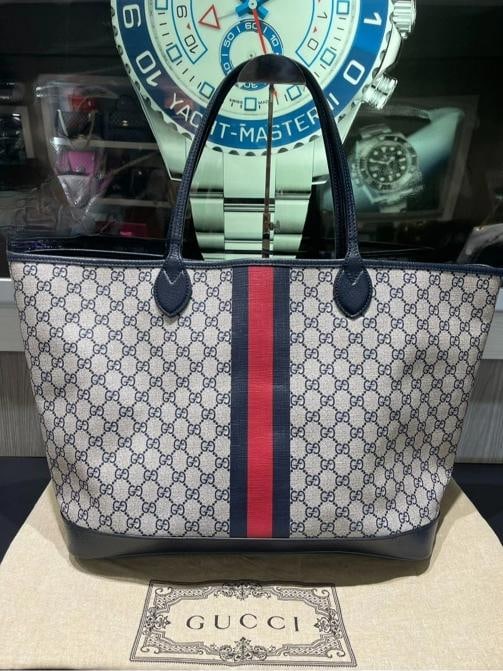 Gucci Navy GG Supreme Tote with Red/Navy Web & Matching Wristlet - 4
