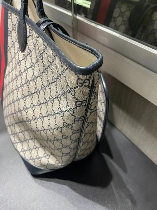 Gucci Navy GG Supreme Tote with Red/Navy Web & Matching Wristlet - 5