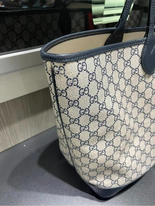 Gucci Navy GG Supreme Tote with Red/Navy Web & Matching Wristlet - 6