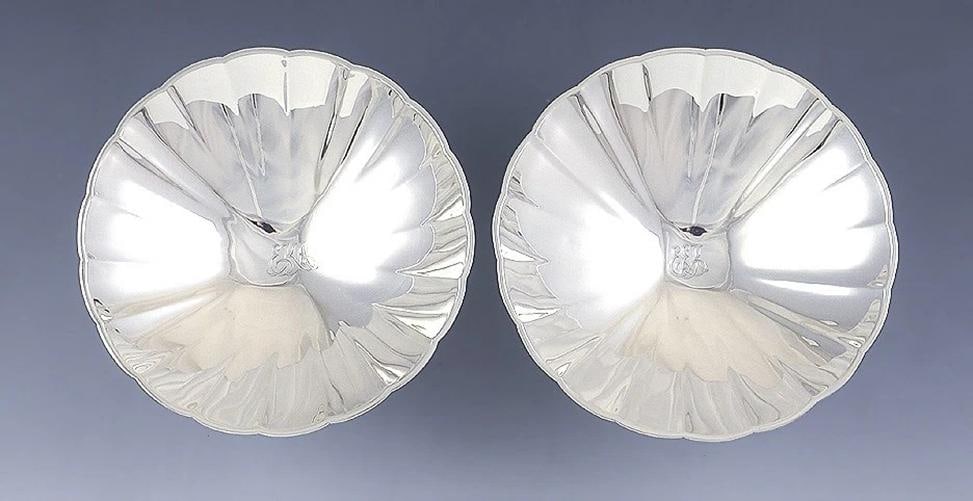 c1907-1947 Lovely Pair TIffany & Co Sterling Silver Fluted Bowls - 3