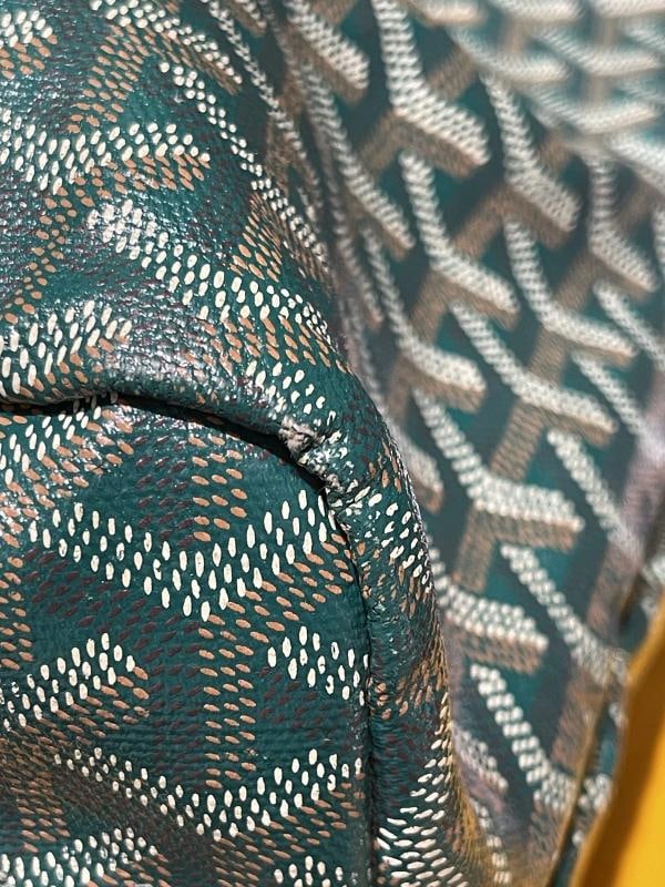 Goyard Green St. Louis Tote MM with Wristlet (2023) - 16