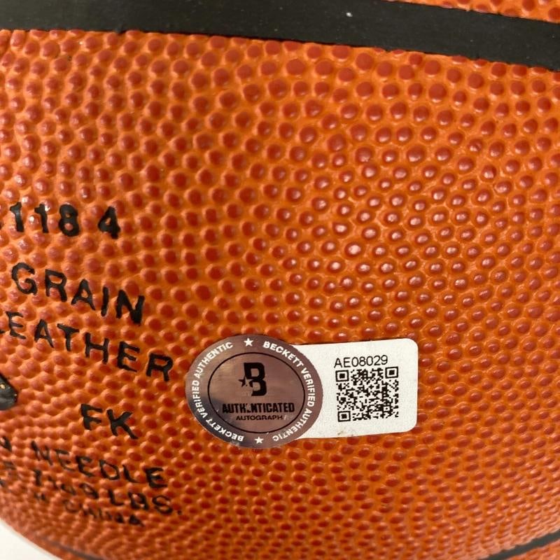 Bill Russell Signed Spalding Official Game Basketball Beckett Certified - 4