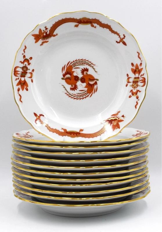 Set of 12 Meissen Red Court Dragon Dinner Plates (1 of 9)